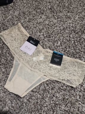 Bali Lace Hipster  - Soft Cream
